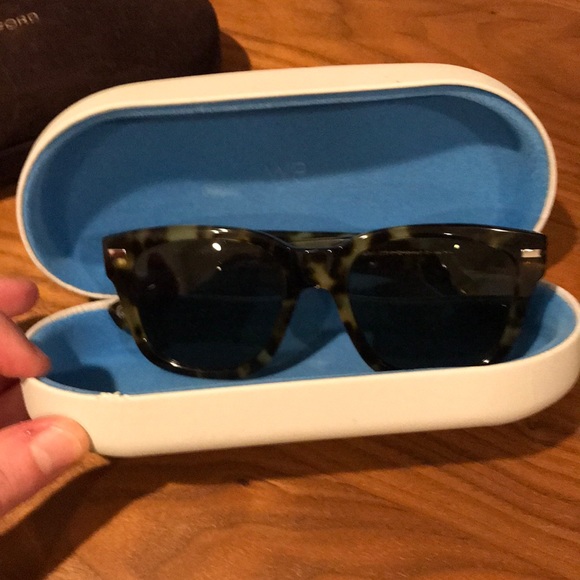 Warby Parker Accessories - Warby Parker Everett sunglasses tortoise